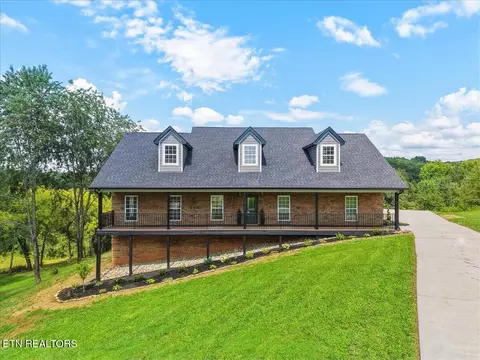 1016 Lillie Dr, Maryville, TN 37804