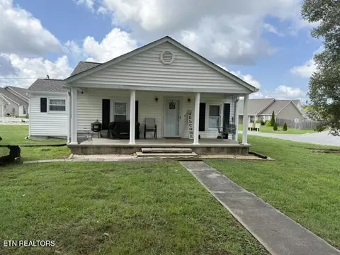 2105 Farris Rd, Maryville, TN 37803