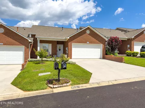 7036 High Alpine Ln, Knoxville, TN 37918