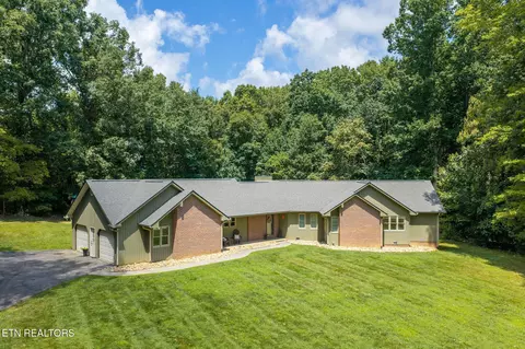 2082 Ridgewood Dr, Jefferson City, TN 37760