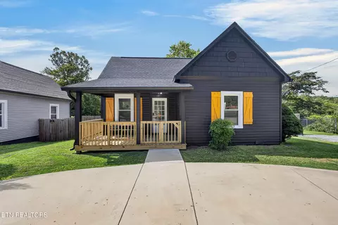 925 Maryville Pike, Knoxville, TN 37920
