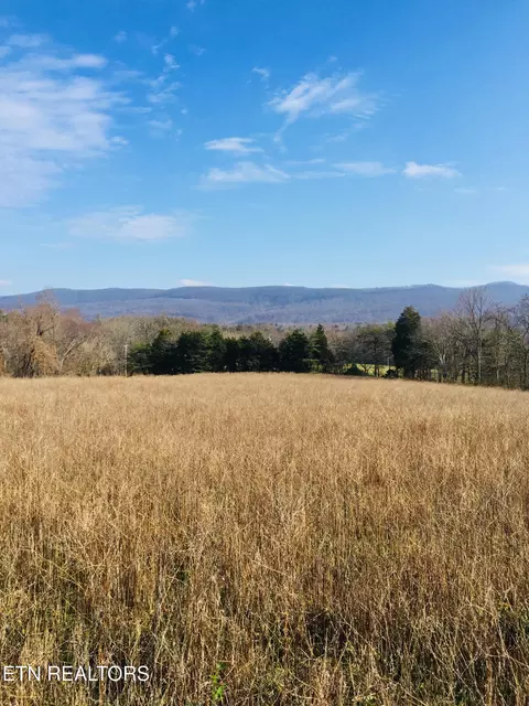 10802 S Highway 127, Crossville, TN 38572