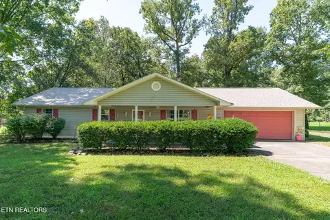 945 Circle Dr, Seymour, TN 37865