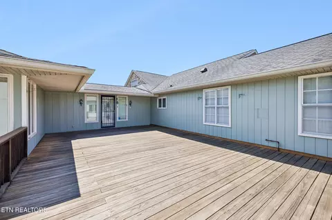 Exterior - 8005 Corryton Luttrell Rd, Corryton, TN 37721 photo 9 of 11