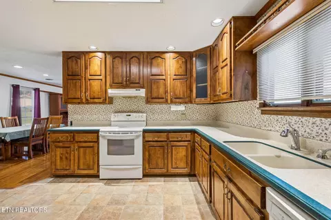 Kitchen - 8005 Corryton Luttrell Rd, Corryton, TN 37721 photo 1 of 2