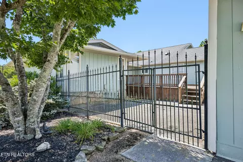 Exterior - 8005 Corryton Luttrell Rd, Corryton, TN 37721 photo 10 of 11