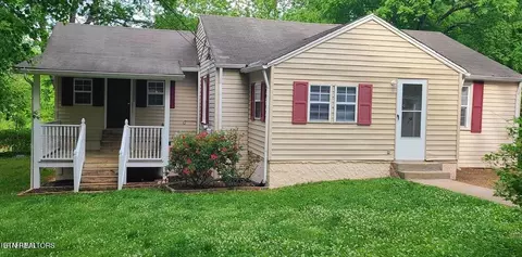 1300 Yellowstone Rd, Knoxville, TN 37914