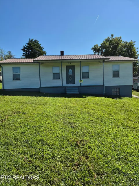 765 Old State Rd, Tellico Plains, TN 37385