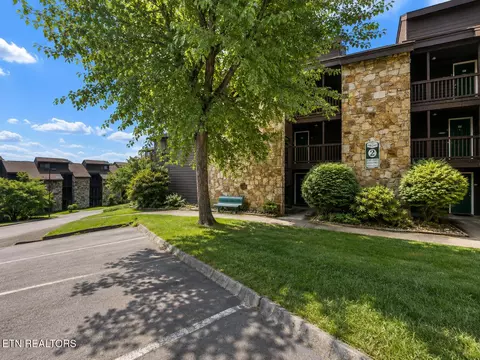 1380 Ski View Dr UNIT 2103, Gatlinburg, TN 37738