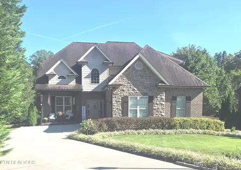 2120 Britts Dr, Lenoir City, TN 37772