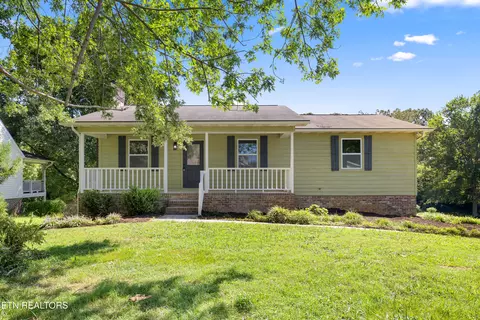 936 Stonecrest Dr, Maryville, TN 37804