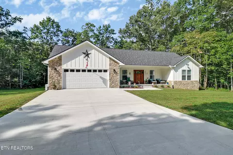3019 Pomo Cir, Crossville, TN 38572