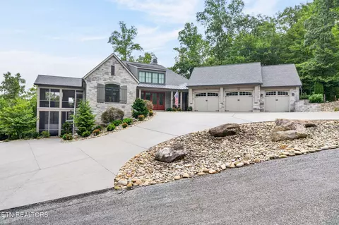 142 Pineridge Loop, Crossville, TN 38558