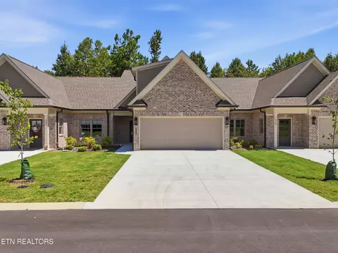 5282 NW Baylor St, Cleveland, TN 37312
