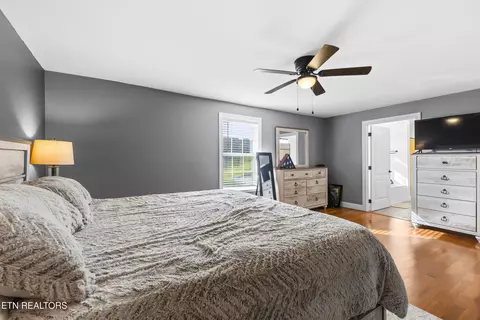 Bedroom - 1246 Greenbriar Rd, Talbott, TN 37877 photo 2 of 6
