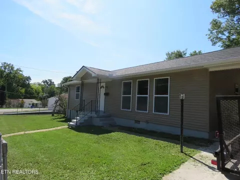 147 Athens Rd, Oak Ridge, TN 37830