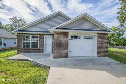 1702 Watauga St, Sevierville, TN 37876