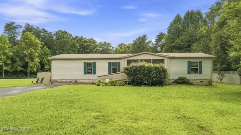 55 Raccoon Creek Rd, Crossville, TN 38572