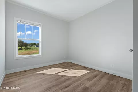 Bedroom - 7928 Harmon Rd, Powell, TN 37849 photo 1 of 1