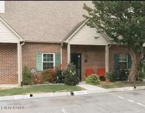 6906 Kings Crossing Way, Knoxville, TN 37918