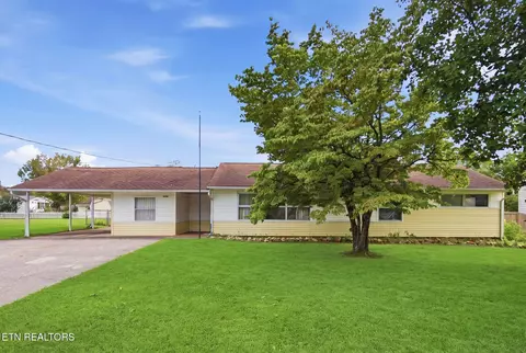 4308 NW Roaming Rd, Knoxville, TN 37912