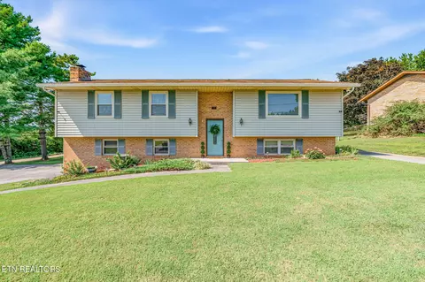 7301 Oxmoor Rd, Knoxville, TN 37931