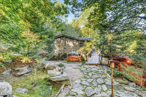 Exterior - 733 Cavern Rd, Townsend, TN 37882 photo 17 of 20