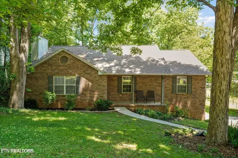 712 Kimbee Rd, Knoxville, TN 37923