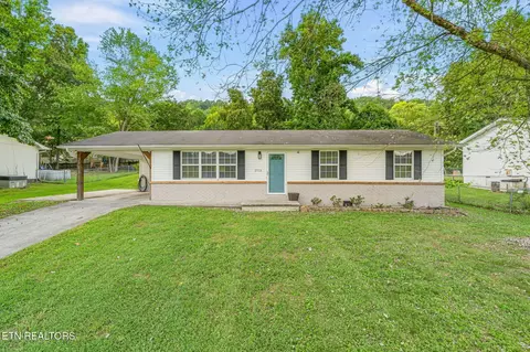 2713 Mynatt Rd, Knoxville, TN 37918
