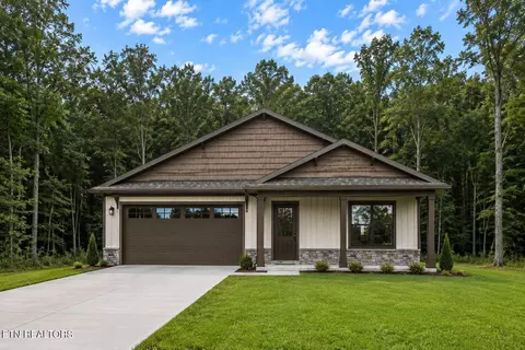 617 Skyline Dr, Clinton, TN 37716