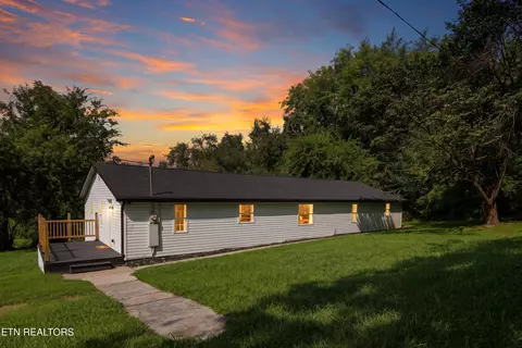 6701 Wilson Dr, Knoxville, TN 37924