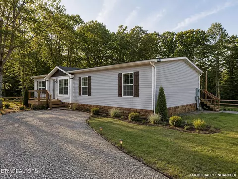 1005 Freda Ln, Friendsville, TN 37737