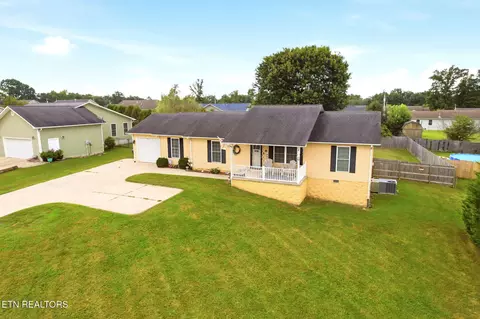 1035 Cook Rd, Crossville, TN 38555