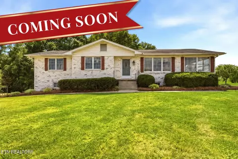 7205 Majestic Ln, Knoxville, TN 37918