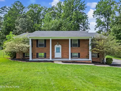 7700 Bridgette Cir, Knoxville, TN 37920