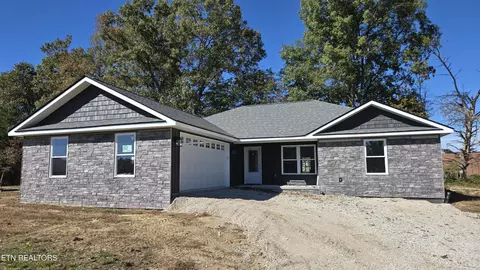 234 Hinch Mountain View Rd, Crossville, TN 38555