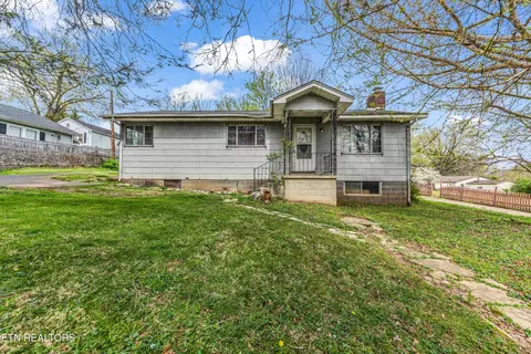 2909 Montbelle Dr, Knoxville, TN 37918