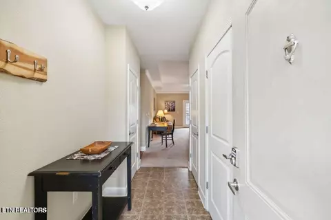 Entry Way - 112 Sandpiper Ln, Bean Station, TN 37708 photo 1 of 3