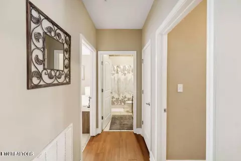 Entry Way - 112 Sandpiper Ln, Bean Station, TN 37708 photo 3 of 3