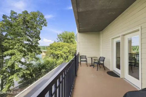 Exterior - 112 Sandpiper Ln, Bean Station, TN 37708 photo 2 of 5