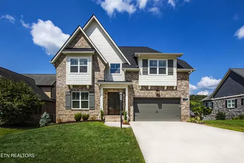 508 Turnberry Cir, Lenoir City, TN 37772