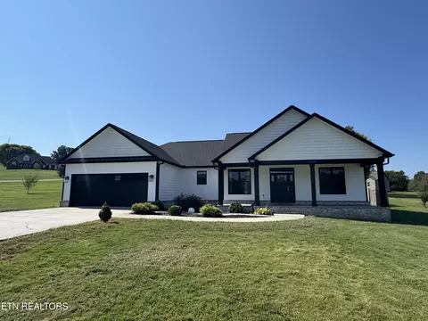 5808 Chester Ln, Maryville, TN 37801