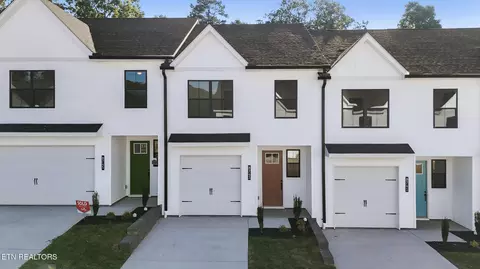 8743 Chapman Trace Way, Knoxville, TN 37920