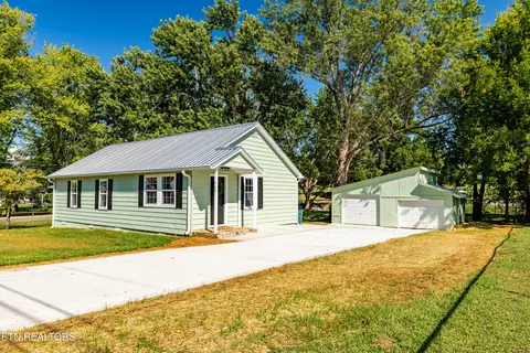 408 Amerine Rd, Maryville, TN 37804