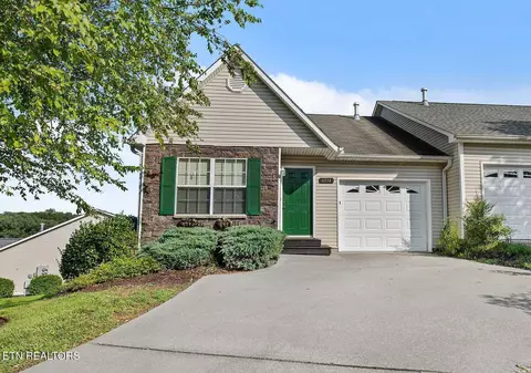 6334 Sky Song Ln, Knoxville, TN 37914