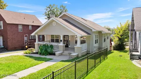 3226 E 5th Ave, Knoxville, TN 37914