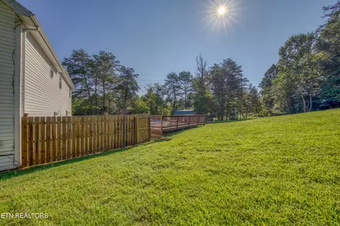 8710 Finchwood Ln, Knoxville, TN 37924