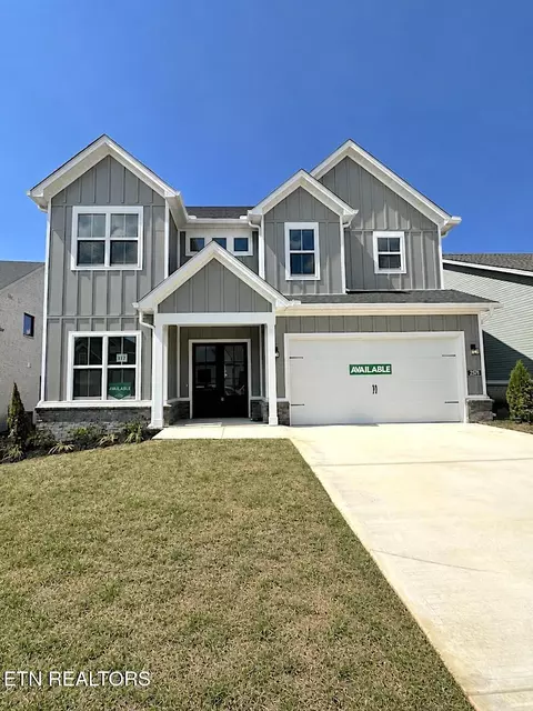 2571 Marshall Pass Rd, Knoxville, TN 37932