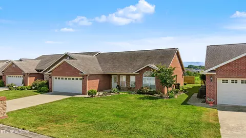 2704 Manassas Dr #2, Maryville, TN 37804