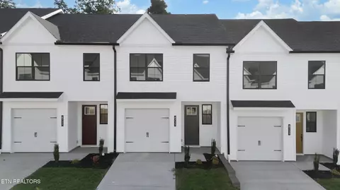 8735 Chapman Trace Way, Knoxville, TN 37920